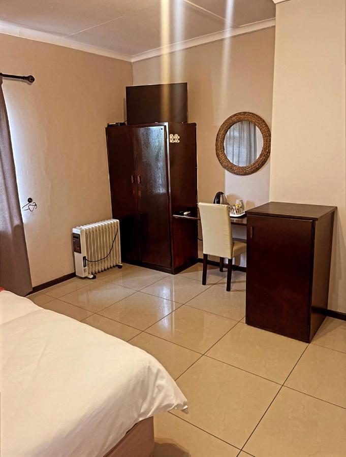Ethithiya Boutique Guesthouse ウィントフーク エクステリア 写真