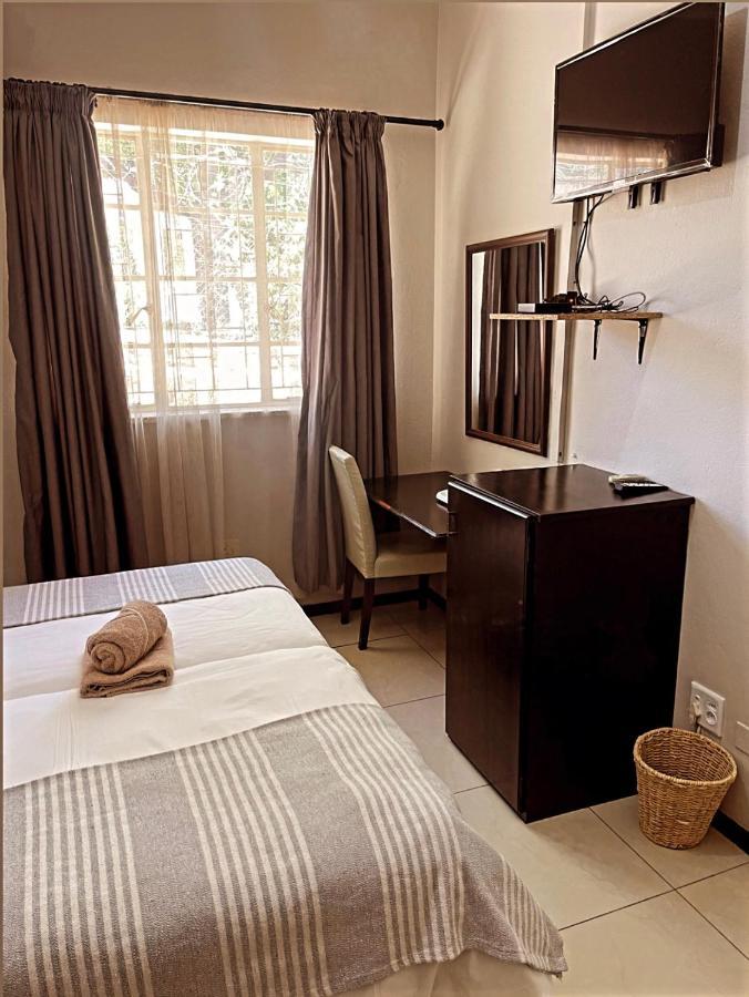 Ethithiya Boutique Guesthouse ウィントフーク エクステリア 写真