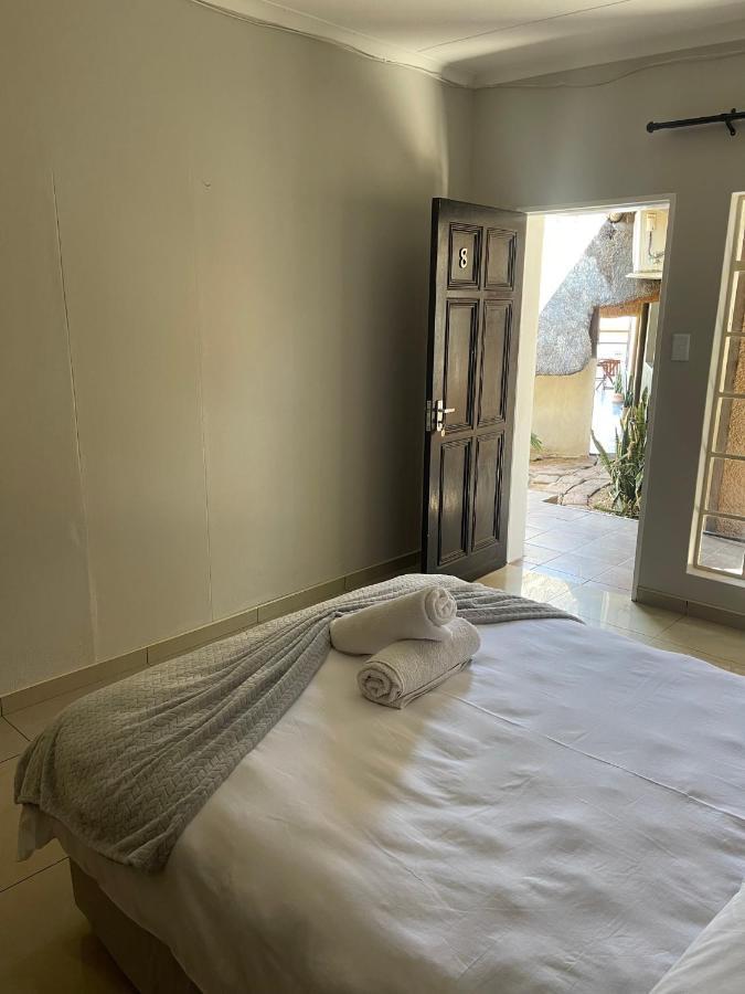 Ethithiya Boutique Guesthouse ウィントフーク エクステリア 写真